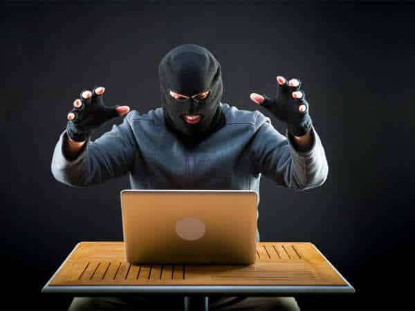 Perbedaan Hacker dan Cracker